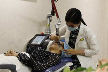 Chăm sóc da sau khi bắn nám tàn nhang bằng laser